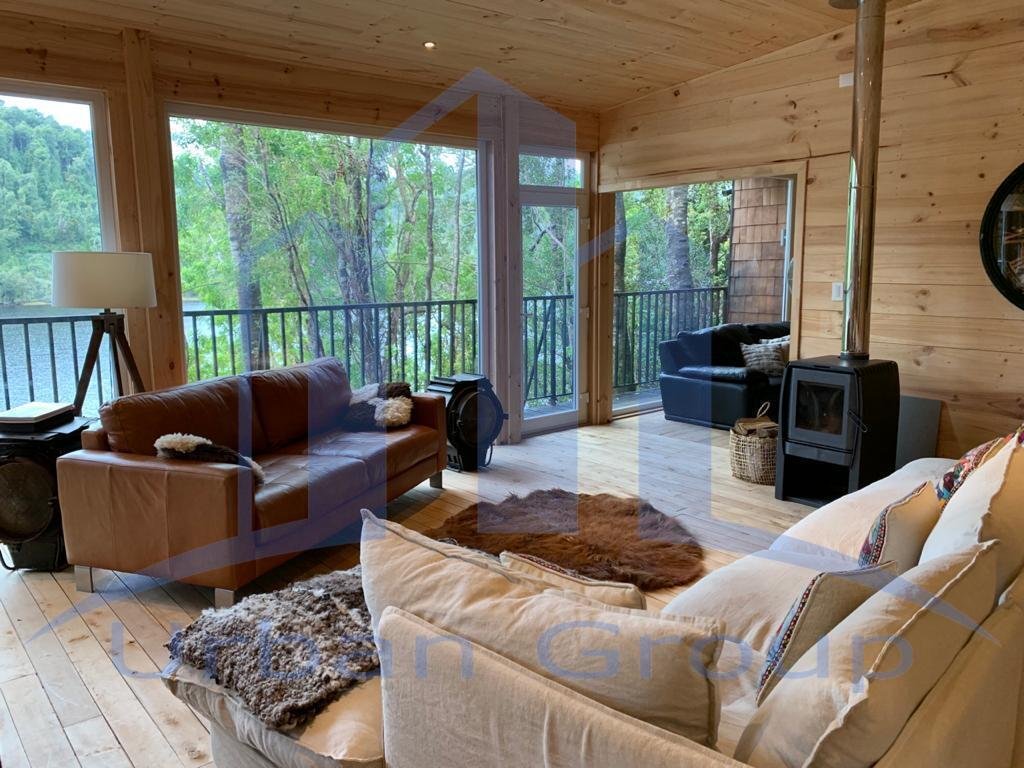 PRECIOSA CASA EN PARCELA - A ORILLAS DEL LAGO HUILLINCO