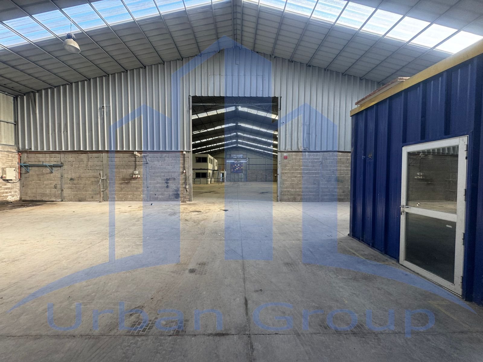 CONECTIVIDAD - INDUSTRIAL - ALMACENAMIENTO - OFICINAS - TRIFÁSICA